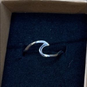 Sterling silver Unsettled wave ring